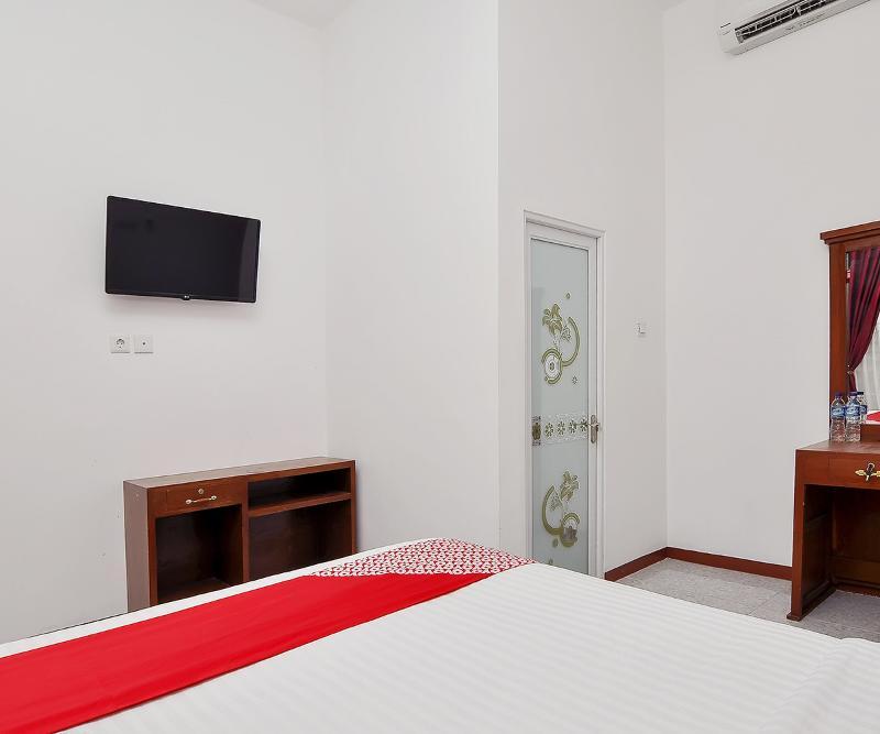 Reddoorz Syariah At Penginapan Eby Padang 外观 照片