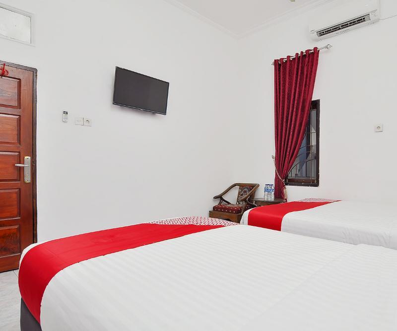 Reddoorz Syariah At Penginapan Eby Padang 外观 照片