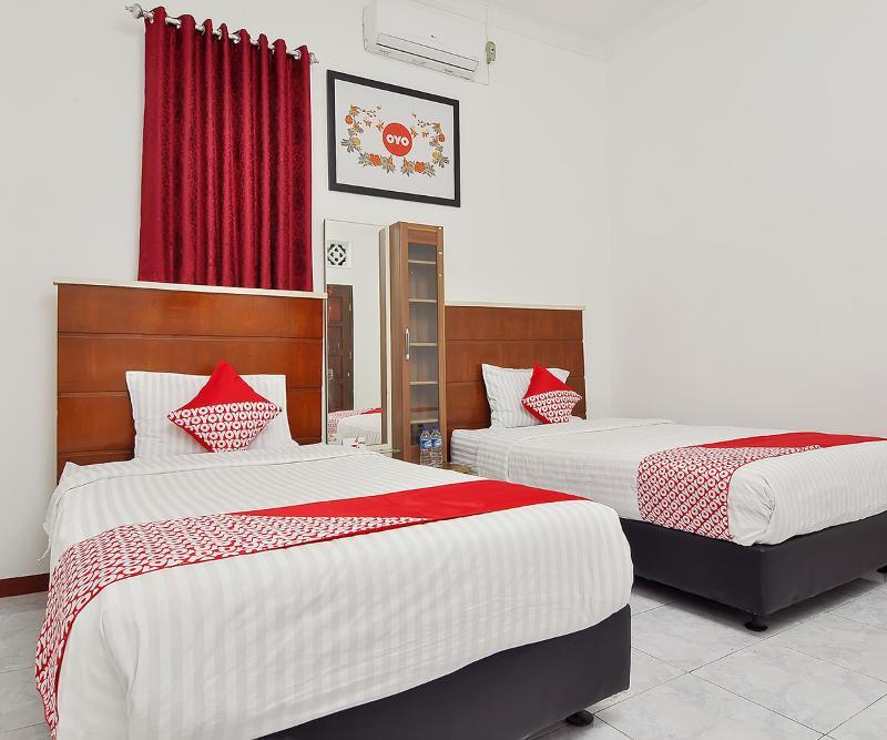 Reddoorz Syariah At Penginapan Eby Padang 外观 照片