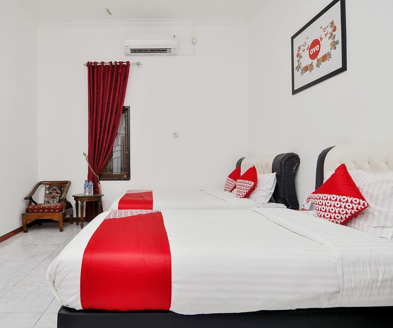Reddoorz Syariah At Penginapan Eby Padang 外观 照片