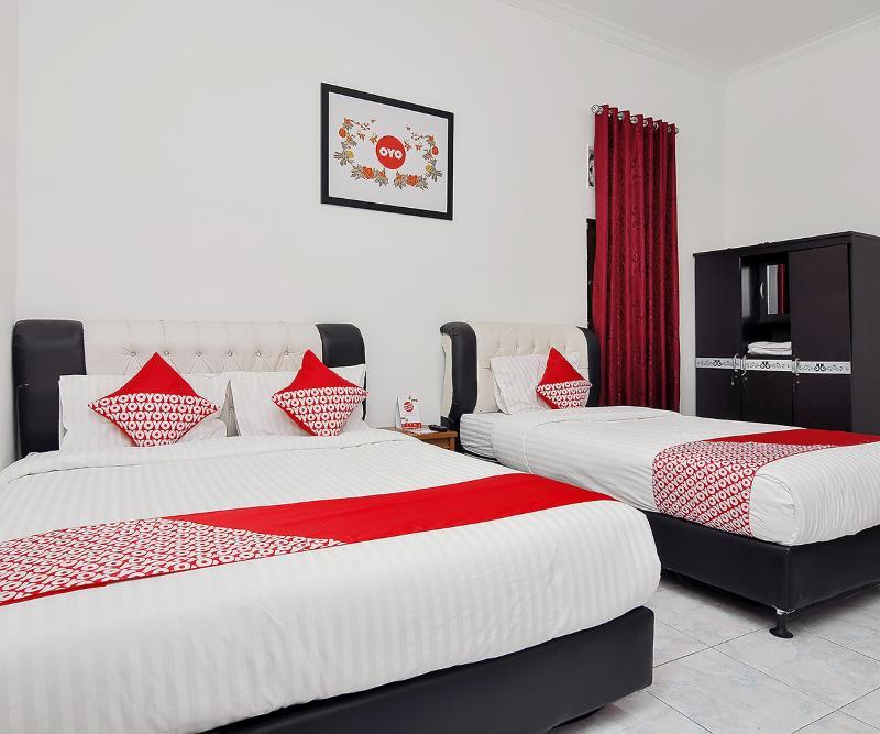 Reddoorz Syariah At Penginapan Eby Padang 外观 照片